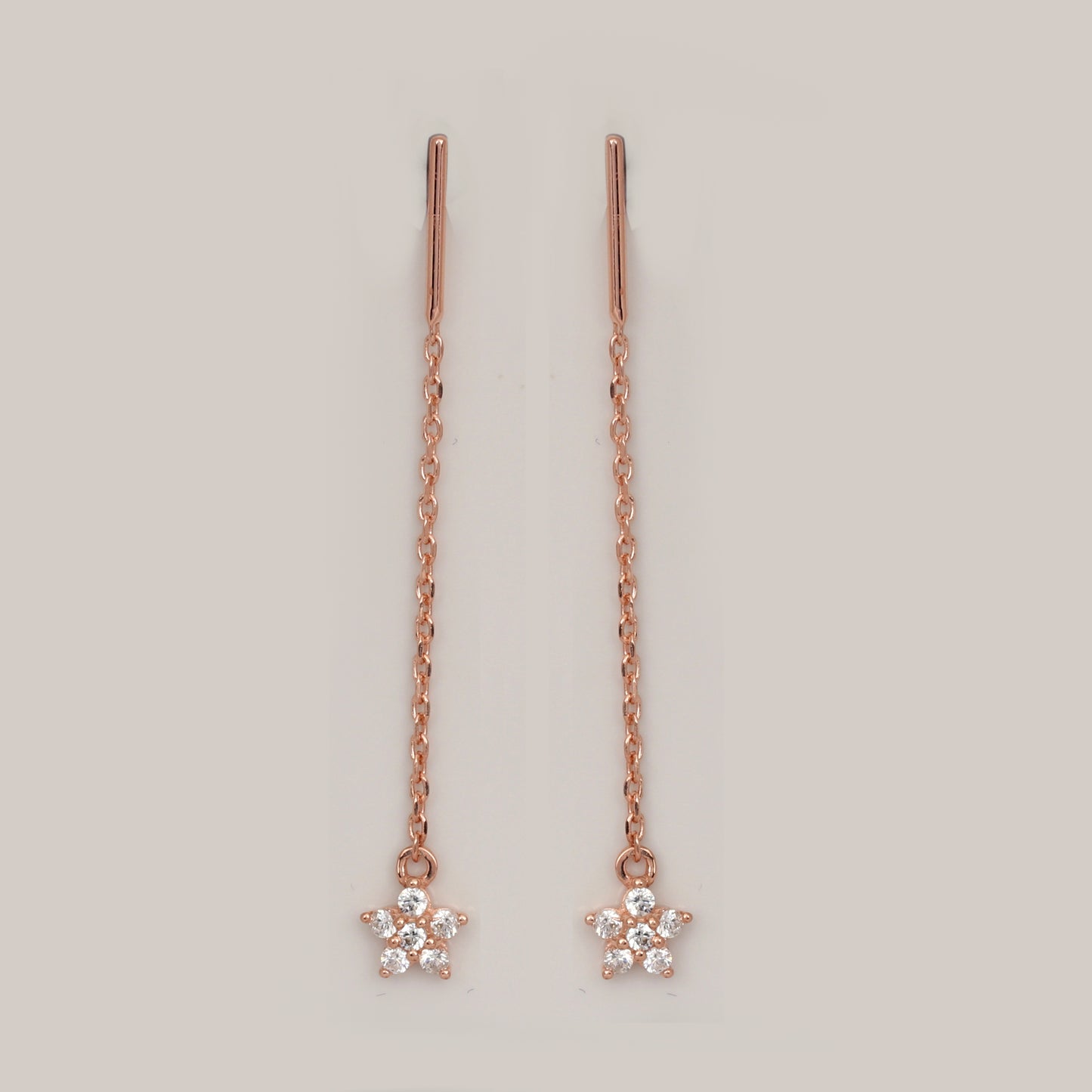 MINI MIVRAA- Sui Daga Flower Earrings