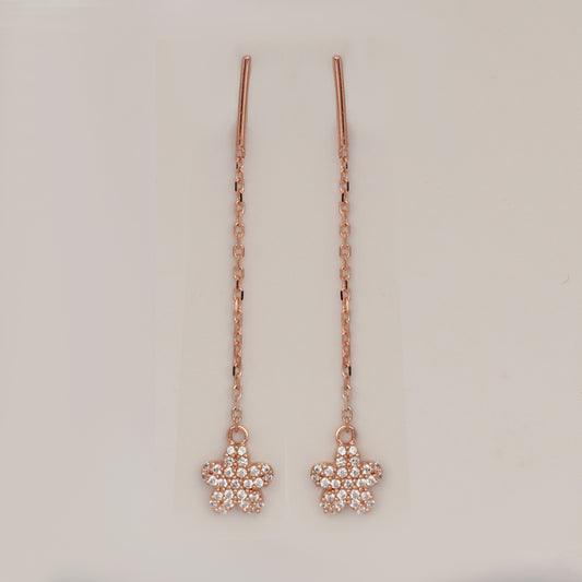 MINI MIVRAA Sui Daga Star Earrings