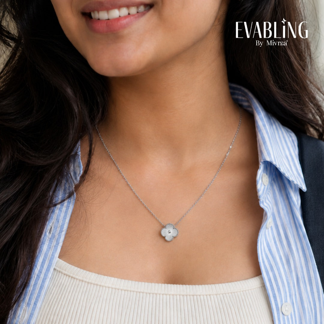 EVABLiNG by Mivraa - 4 Petal Clover Necklace