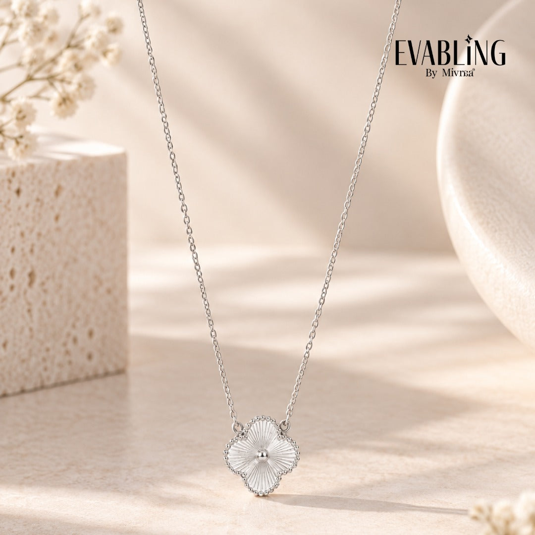 EVABLiNG by Mivraa - 4 Petal Clover Necklace