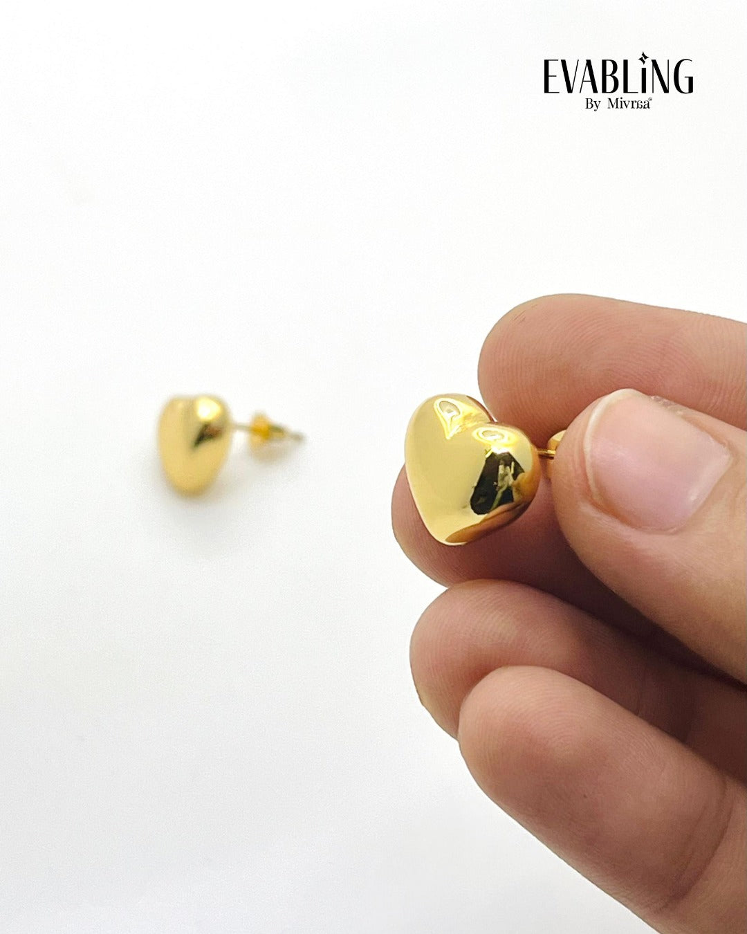 EVABLiNG by Mivraa - Heart Stud Earring