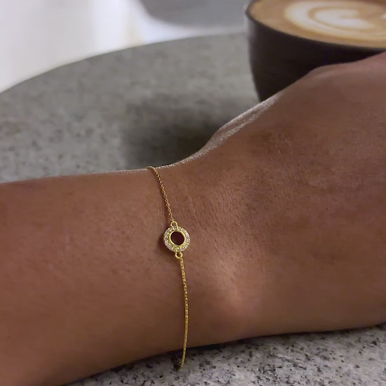Diamond bracelet in 9KT gold video showing Dia design and sparkle