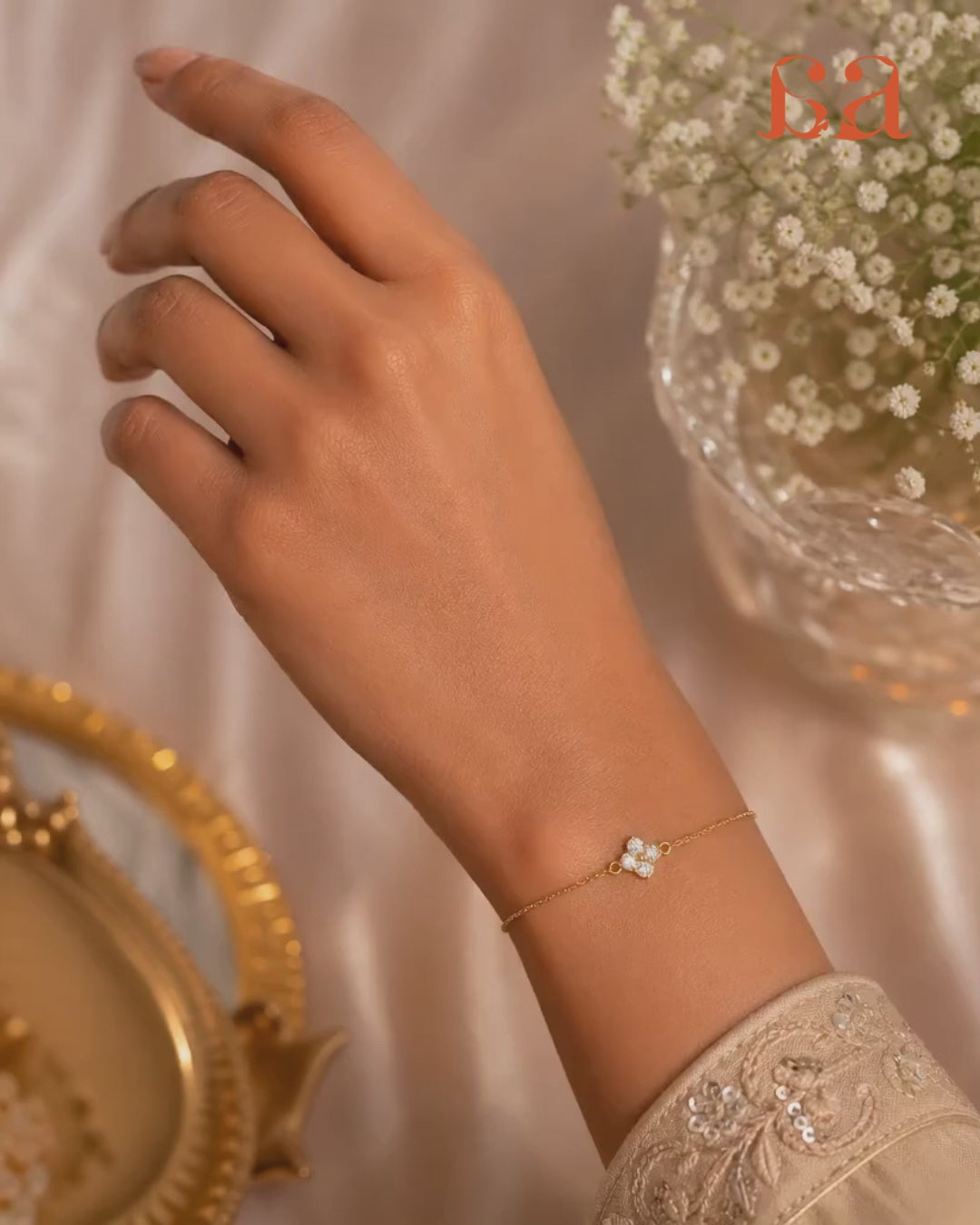 riri-lab-grown-diamond-bracelet-video