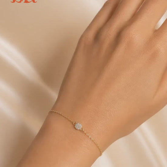 Diamond bracelet for women in 9KT gold video showing design and sparkle